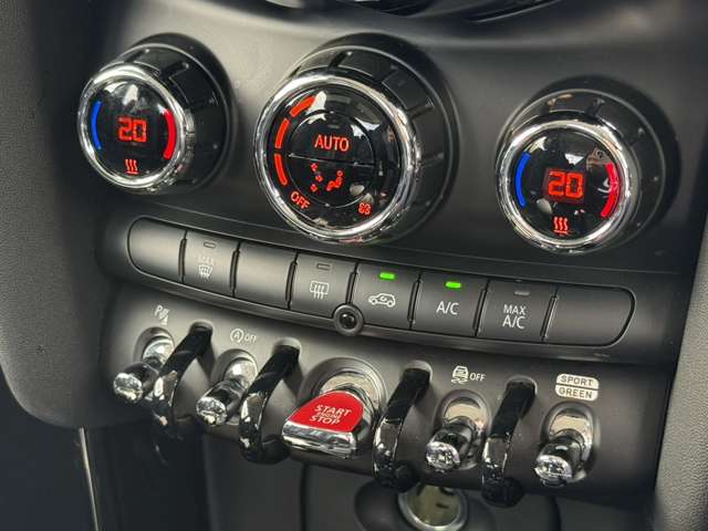 ミニ ミニ クーパーＳ ５ドア ＤＣＴ R1年 (東海) 99