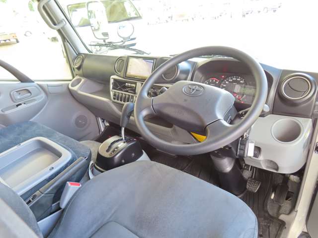 トヨタ カムロード ナッツＲＶ R2年 (関東) 99