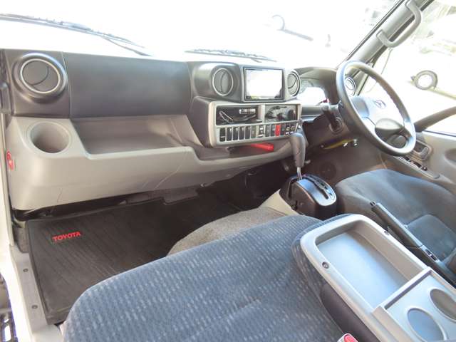 トヨタ カムロード ナッツＲＶ R2年 (関東) 99