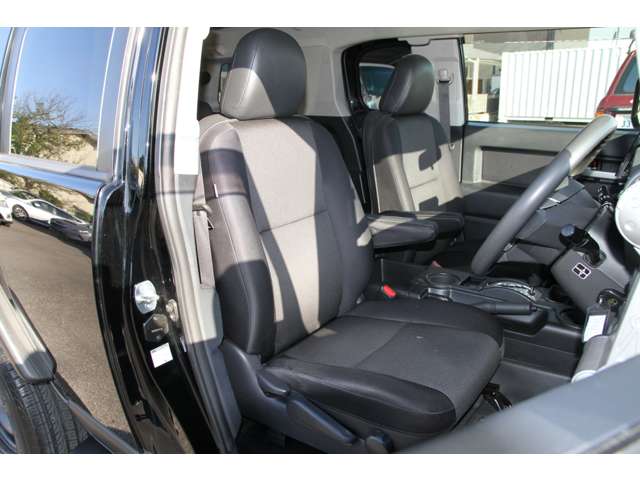 トヨタ ＦＪ　クルーザー ４．０ ４ＷＤ H27年 (関東) 99
