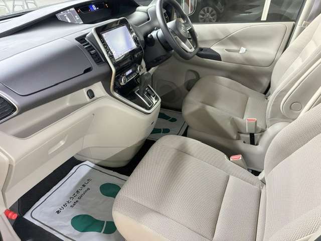 日産 セレナ ２．０ Ｘ H28年 (関東) 99