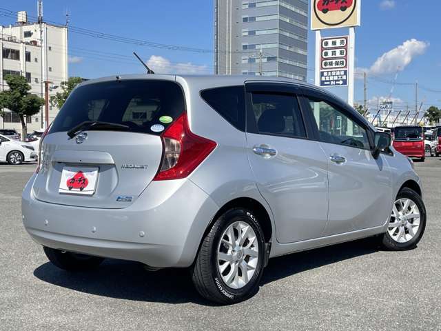 日産 ノート １．２ メダリスト H27年 (近畿) 99