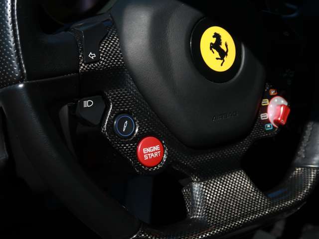 フェラーリ ４５８イタリア Ｆ１ ＤＣＴ H22年 (近畿) 99
