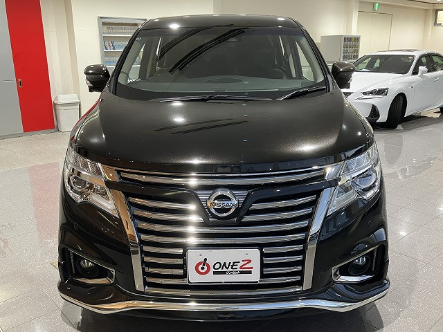 日産 エルグランド ２．５ ２５０ハイウェイスターＳ アーバンクロム R1年 (近畿) 99