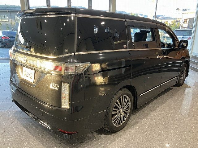日産 エルグランド ２．５ ２５０ハイウェイスターＳ アーバンクロム H28年 (近畿) 99