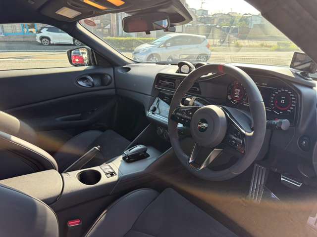 日産 フェアレディＺ ３．０ ＮＩＳＭＯ R7年 (近畿) 99