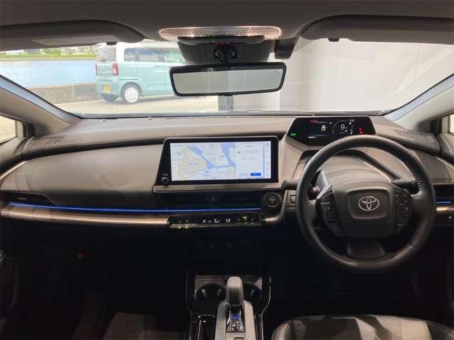 トヨタ プリウス ２．０ Ｚ R5年 (近畿) 99