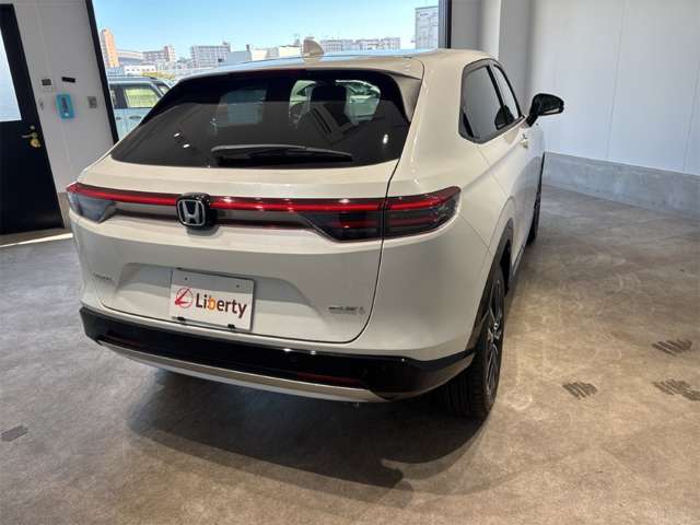 ホンダ ヴェゼル １．５ Ｅ：ＨＥＶ Ｚ R8年 (近畿) 99