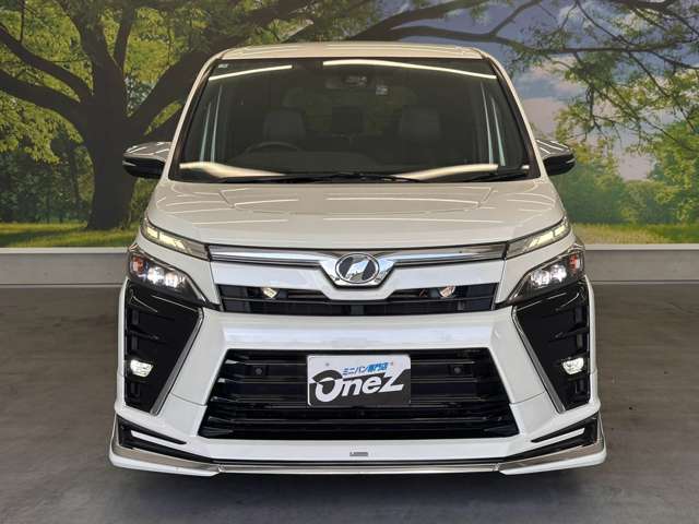 トヨタ ヴォクシー ２．０ ＺＳ 煌ＩＩＩ R3年 () 99
