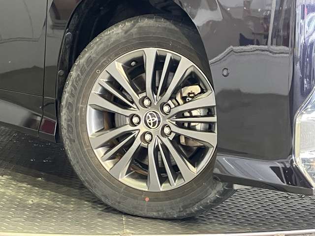 トヨタ ヴォクシー １．８ ハイブリッド Ｓ－Ｇ R4年 (近畿) 99