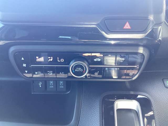 ホンダ Ｎ　ＢＯＸ カスタム ６６０ Ｌ R3年 (近畿) 99