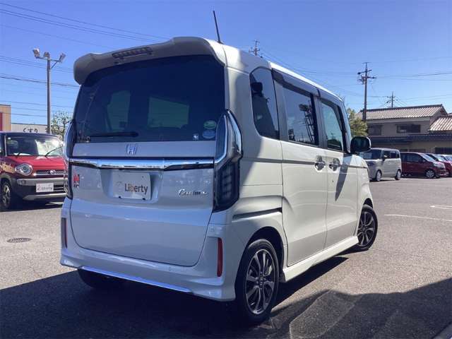 ホンダ Ｎ　ＢＯＸ カスタム ６６０ Ｌ R3年 (近畿) 99