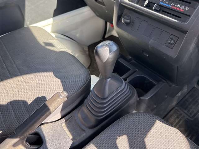 ダイハツ ハイゼットトラック ６６０ スタンダード エアコン・パワステレス ３方開 H30年 (近畿) 99
