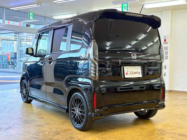 ホンダ Ｎ　ＢＯＸ カスタム ６６０ Ｌ ターボ スタイルプラス ブラック R4年 (四国) 99