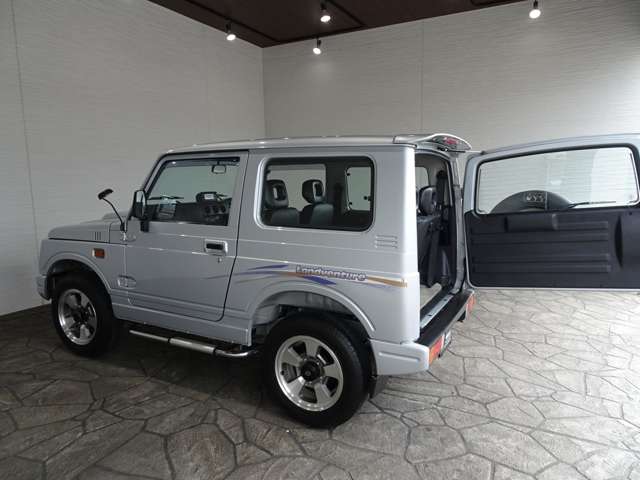 スズキ ジムニー ６６０ ランドベンチャー ４ＷＤ H8年 (関東) 99