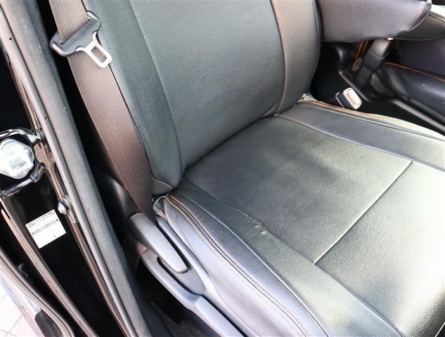 トヨタ ヴォクシー ２．０ ＺＳ 煌ＩＩ R1年 () 99