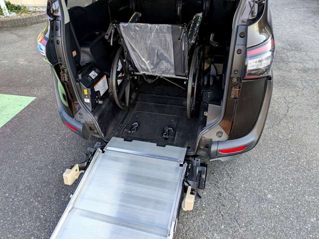 トヨタ シエンタ １．５ Ｇ ウェルキャブ 車イス仕様車 タイプＩ 助手席側セカンドシート付 H29年 (東海) 99