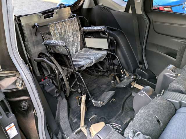 トヨタ シエンタ １．５ Ｇ ウェルキャブ 車イス仕様車 タイプＩ 助手席側セカンドシート付 H29年 (東海) 99
