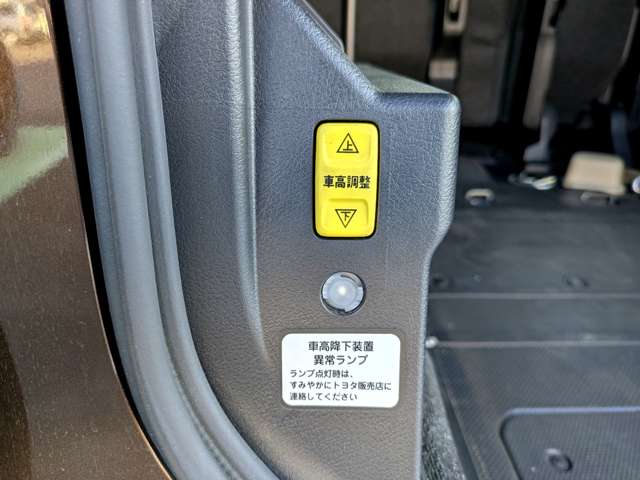 トヨタ シエンタ １．５ Ｇ ウェルキャブ 車イス仕様車 タイプＩ 助手席側セカンドシート付 H29年 (東海) 99