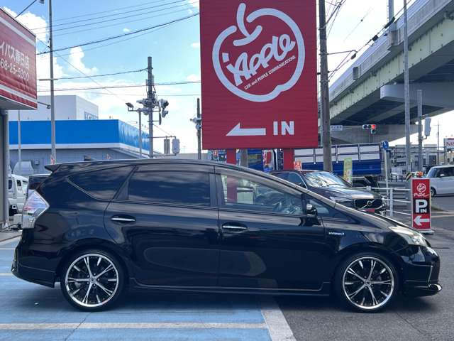 トヨタ プリウスΑ １．８ Ｇ チューン ブラック H26年 (東海) 99
