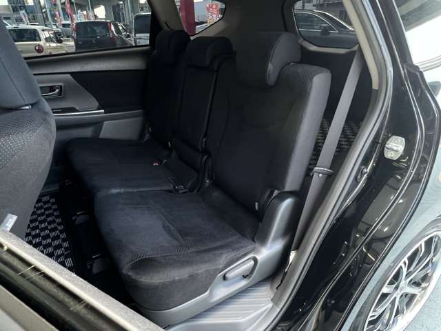 トヨタ プリウスΑ １．８ Ｇ チューン ブラック H26年 (東海) 99
