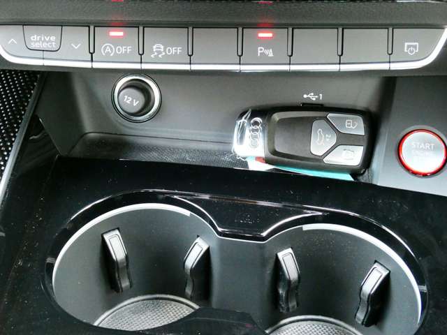 アウディ Ｓ４ ３．０ ４ＷＤ R6年 (東海) 99