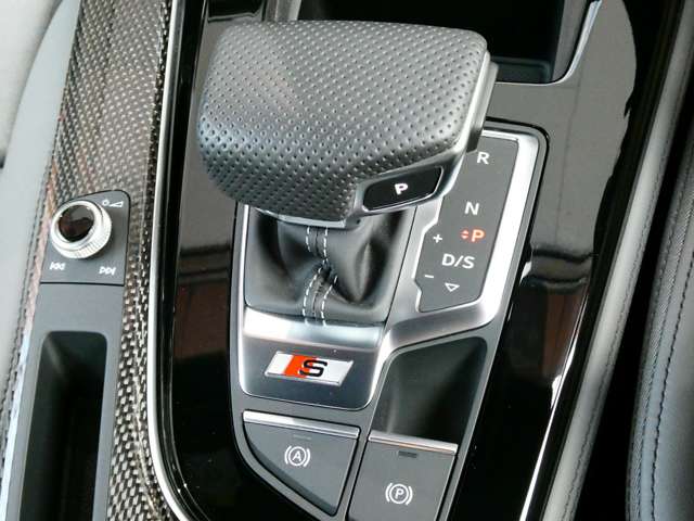 アウディ Ｓ４ ３．０ ４ＷＤ R6年 (東海) 99