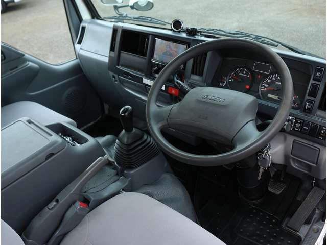 いすゞ エルフ ３．０ フルフラットロー ディーゼルターボ ４ＷＤ H29年 (関東) 99