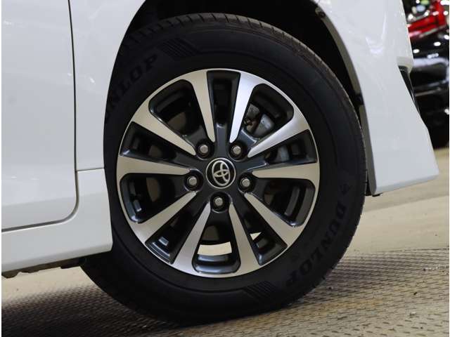 トヨタ エスクァイア ２．０ ＧＩ プレミアムパッケージ ブラックテーラード ４ＷＤ R1年 (関東) 99