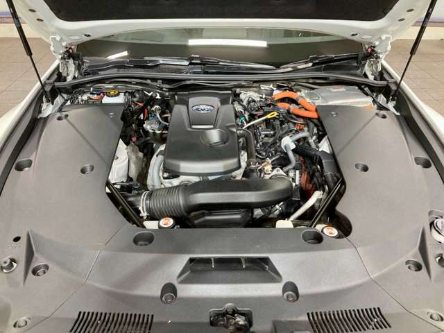 トヨタ クラウン　ハイブリッド ハイブリッド ２．５ Ｇ ＦＯＵＲ ４ＷＤ R1年 (北海道) 99