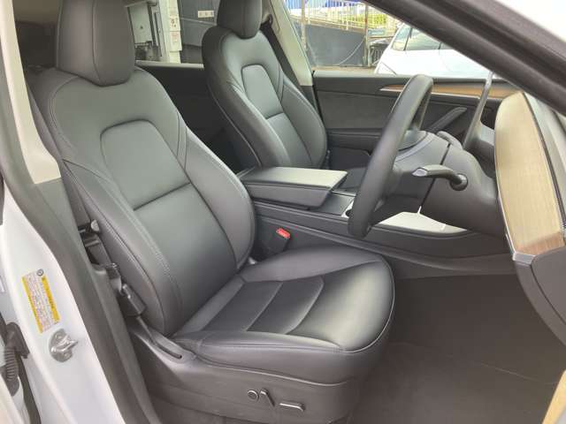 テスラ モデルＹ ＲＷＤ R4年 (九州・沖縄) 99