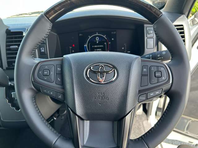 トヨタ ハイエースバン ２．８ スーパーＧＬ ダークプライムＩＩ ロングボディ ディーゼルターボ R8年 (九州・沖縄) 99