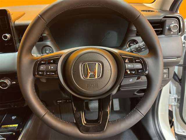 ホンダ ヴェゼル １．５ Ｅ：ＨＥＶ Ｚ R8年 (近畿) 99