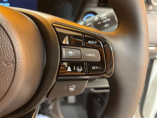 ホンダ ヴェゼル １．５ Ｅ：ＨＥＶ Ｚ R8年 (近畿) 99
