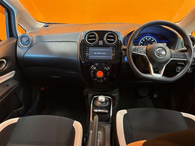 日産 ノート １．２ Ｅ－ＰＯＷＥＲ Ｘ H30年 (近畿) 99