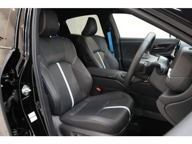 トヨタ クラウン　スポーツ　ハイブリッド ２．５ Ｚ Ｅ－ＦＯＵＲ ４ＷＤ R6年 () 99