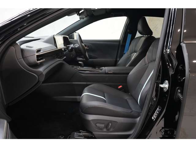 トヨタ クラウン　スポーツ　ハイブリッド ２．５ Ｚ Ｅ－ＦＯＵＲ ４ＷＤ R6年 () 99