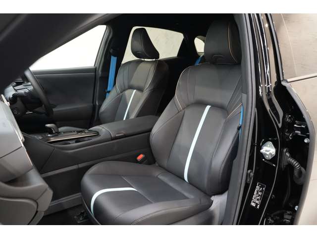 トヨタ クラウン　スポーツ　ハイブリッド ２．５ Ｚ Ｅ－ＦＯＵＲ ４ＷＤ R6年 () 99