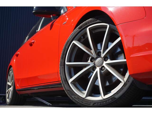 アウディ Ａ４　アバント ２．０ ＴＦＳＩ クワトロ Ｓラインパッケージ ４ＷＤ H27年 (関東) 99