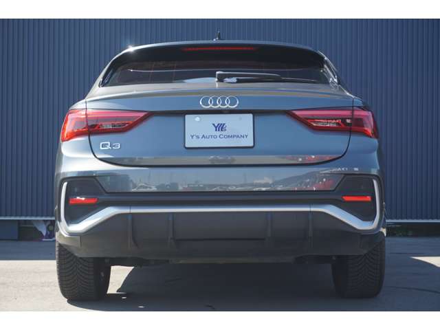 アウディ Ｑ３　スポーツバック ３５　ＴＦＳＩ　Ｓライン R3年 () 99