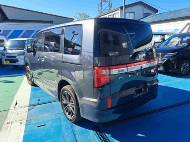三菱 デリカ　Ｄ：５ アーバンギア ２．２ Ｇ パワーパッケージ ディーゼルターボ ４ＷＤ R6年 () 99