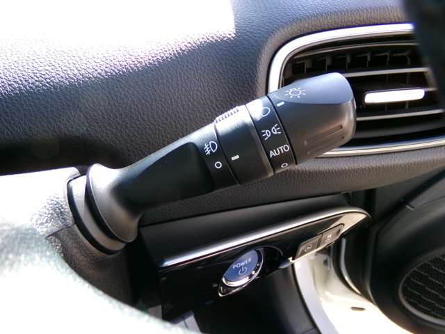 トヨタ プリウス １．８ Ａ Ｅ－ＦＯＵＲ ４ＷＤ R1年 (東北) 99