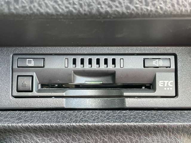 トヨタ ヴォクシー ２．０ ＺＳ 煌ＩＩＩ R3年 () 99