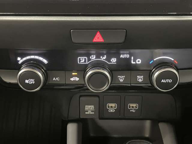 ホンダ フィット　ハイブリッド １．５ Ｅ：ＨＥＶ ＲＳ R5年 (近畿) 99