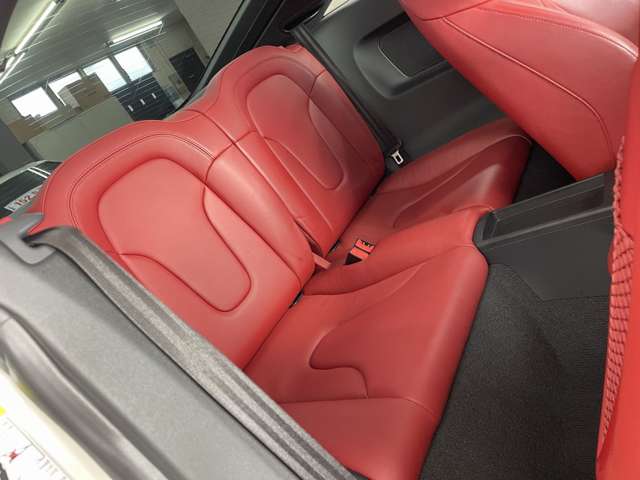 アウディ ＴＴ クーペ　１．８　ＴＦＳＩ H24年 (近畿) 99
