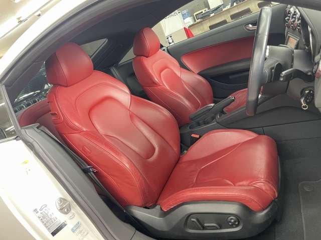 アウディ ＴＴ クーペ　１．８　ＴＦＳＩ H24年 (近畿) 99