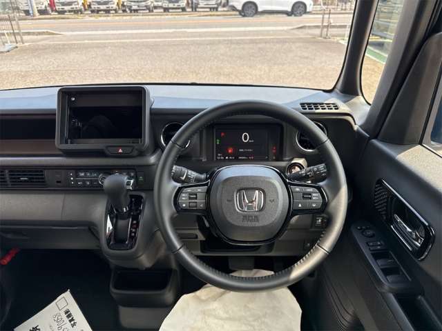 ホンダ Ｎ　ＢＯＸ カスタム ６６０ ブラック スタイル R8年 (近畿) 99