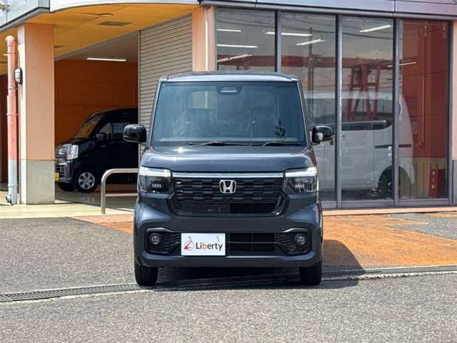 ホンダ Ｎ　ＢＯＸ カスタム ６６０ ブラック スタイル R8年 (近畿) 99