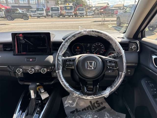 ホンダ ヴェゼル １．５ Ｅ：ＨＥＶ Ｚ R8年 (近畿) 99