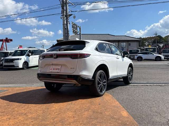 ホンダ ヴェゼル １．５ Ｅ：ＨＥＶ Ｚ R8年 (近畿) 99